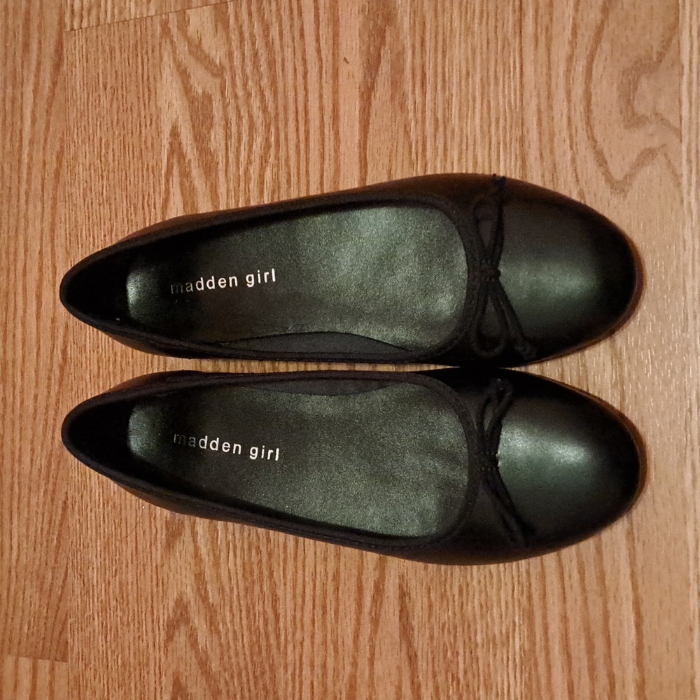 Madden Girl Ballet Flats
